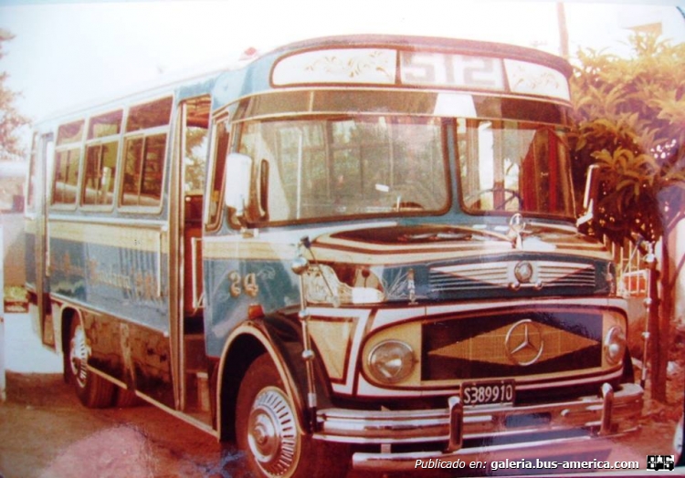 Mercedes-Benz LO 1114 - El Detalle - Cía. Rivadavia
S.389910
http://galeria.bus-america.com/displayimage.php?pid=34604

Fotógrafo: ¿?
Fotografía: Colcam
Colección y gentileza: Fernando Carnevale
