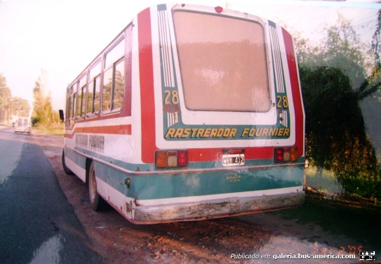 Mercedes-Benz LO 1114 - El Diseño - Rastreador Fournier
B.2132838
http://galeria.bus-america.com/displayimage.php?pid=21002
http://galeria.bus-america.com/displayimage.php?pid=34606

Fotografía y gentileza: Fernando Carnevale
