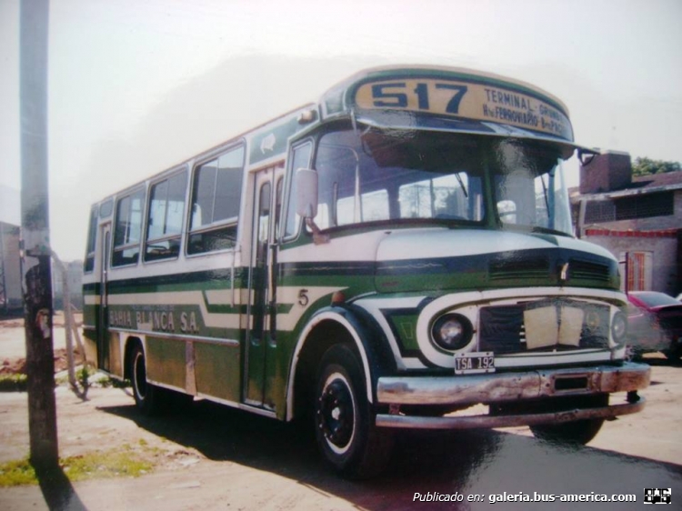 Mercedes-Benz LO 1114 - Fram - Cía. Cdad. Bahía Blanca
B.2195610 - TSA192
http://galeria.bus-america.com/displayimage.php?pid=25207
http://galeria.bus-america.com/displayimage.php?pid=34607
http://galeria.bus-america.com/displayimage.php?pid=34608

Fotografía y gentileza: Fernando Carnevale

Se puede consultar la historia de esta línea en [url=http://revista.bus-america.com/Notas/517.htm] revista.bus-america.com 517
[/url]
