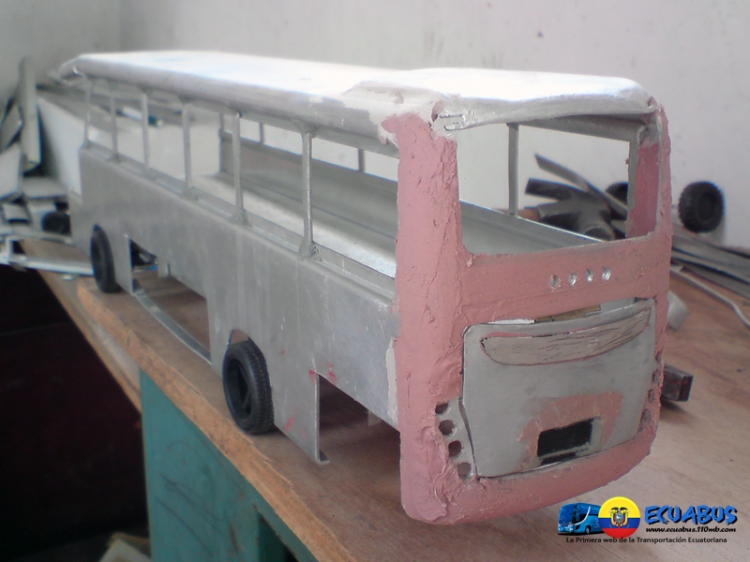 Miniatura
Avance de bus miniatura
