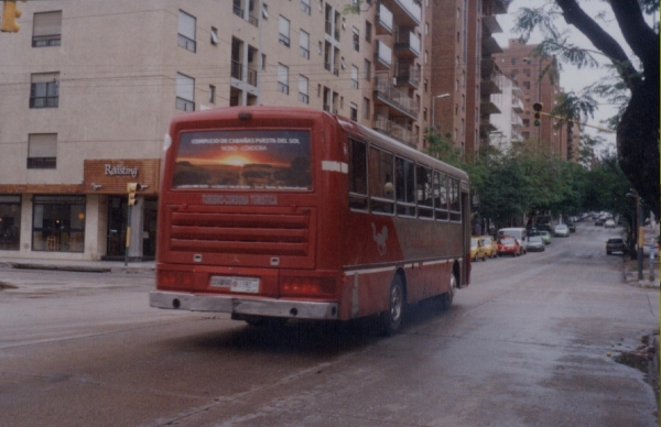 IMPECABLE   VETERANO.
MB . BUS , RUMBO, A  NUEVA  CORDOBA.
