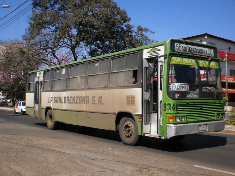 Mercedes-Benz OF 1318 - Marcopolo LN (en Paraguay) - La Sanlorenzana
