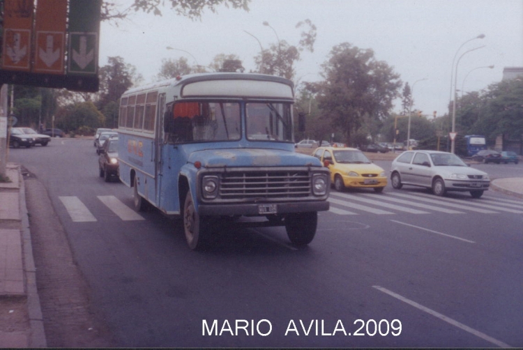 UNC
PASANDO  POR  EL  PARQUE  SARMIENTO.
