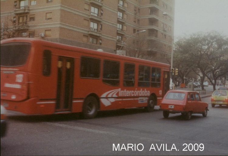 Busscar Urbanuss (en Argentina) - INTERCORDOBA
PASANDO  POR  LA  CAADA .
