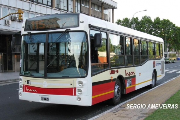 Materfer BU1115LE Aguila PH 0002 - TARSA
HOR 950
[url=https://bus-america.com/galeria/displayimage.php?pid=2282]https://bus-america.com/galeria/displayimage.php?pid=2282[/url]
[url=https://bus-america.com/galeria/displayimage.php?pid=2284]https://bus-america.com/galeria/displayimage.php?pid=2284[/url]
[url=https://bus-america.com/galeria/displayimage.php?pid=37482]https://bus-america.com/galeria/displayimage.php?pid=37482[/url]
[url=https://bus-america.com/galeria/displayimage.php?pid=64816]https://bus-america.com/galeria/displayimage.php?pid=64816[/ul]

Línea 115 (Buenos Aires), interno 161
Palabras clave: materfer aguila 115 tarsa
