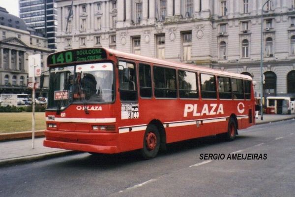 Mercedes-Benz OHL 1420 - La Favorita - Plaza
Este fue carrozado originalmente en 1995 por San Miguel y recarrozado en 1998 por La Favorita.
Palabras clave: 1420 favorita bus recarrozado plaza 140