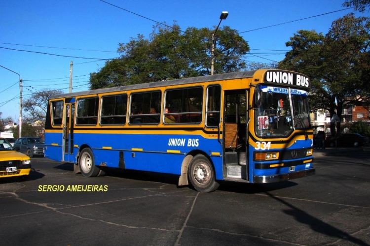 Mercedes-Benz OHL 1316 - La Favorita - Unin Bus
Una de las dos unidades que circulan con el corte de La Cabaa., ya que vinieron de la lnea 298.
Palabras clave: 1316 favorita union bus jujuy