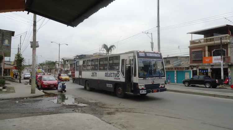 Caio Vitoria (en Ecuador) - Flecha Verde
Caio Vitoria sobre Chasis Mercedes Benz OF 16-20 (Corto)
