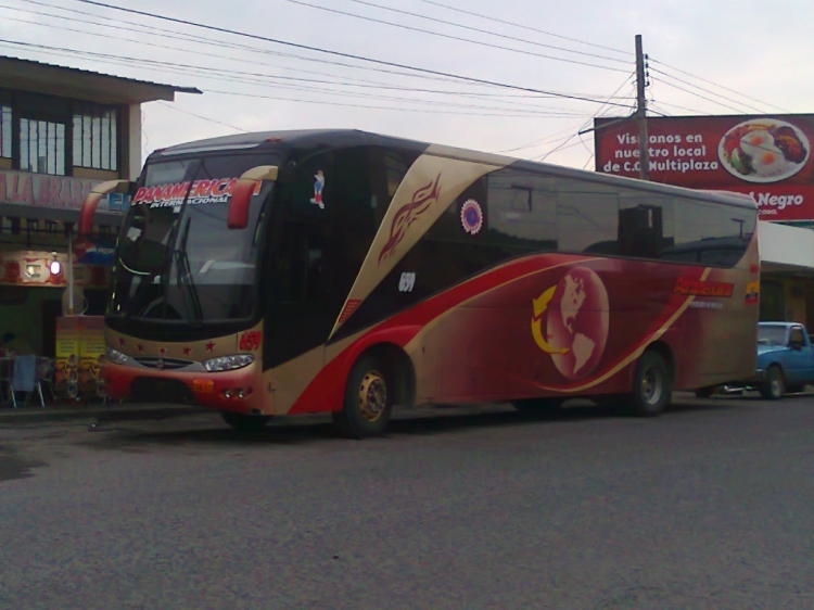 MARCOPOLO (reformado en ECUADOR)
http://galeria.bus-america.com/displayimage.php?pos=-14775
IMAGEN DE JUAN DURÁN, FRENTE
