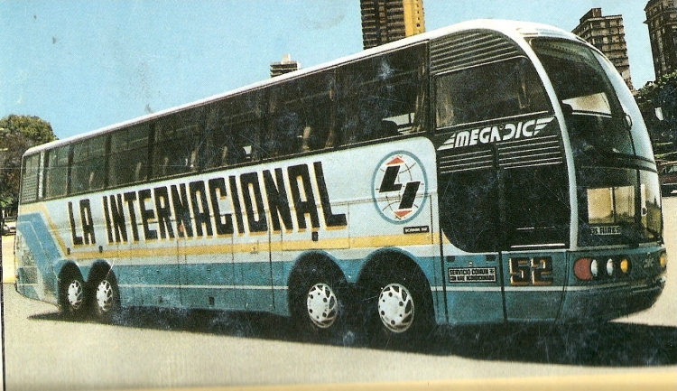 LOS QUE YO MANEJE!!!
Publicidad de carroceras D.I.C. en varias revistas
http://bus-america.com/ARcarrocerias/Dic/Megadic/PisoYmedio/publicidad6x4LaInternacional.jpg

