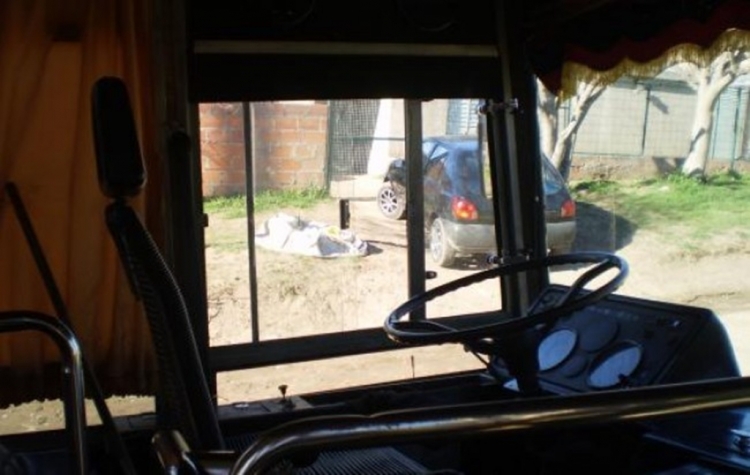 MARCELO SALGADO
FOTO EXTRAIDA DE:
http://www.alamaula.com/buenos-aires/colectivos/colectivo-urbano-mb-1215/2394092
