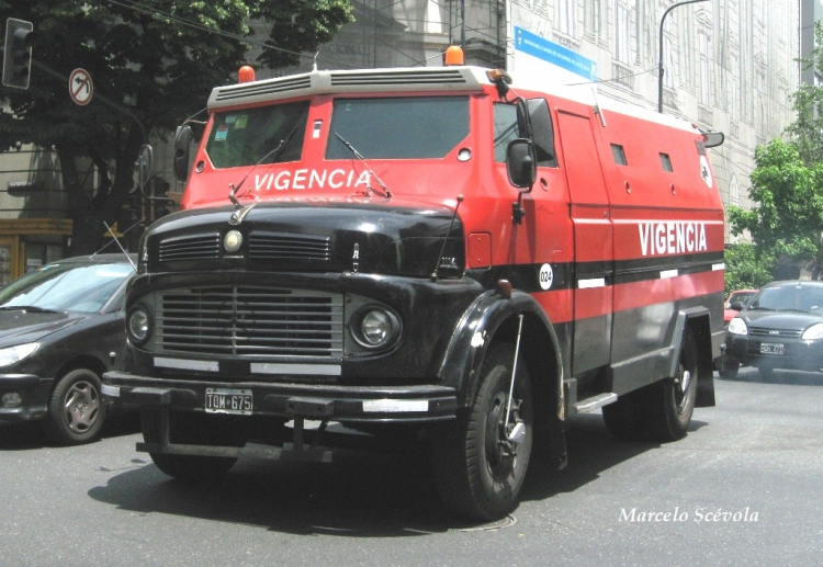  ex Autobús Dardo Rocha
B.1760819 - TQM675
recarrozado como camión de transporte de caudales

