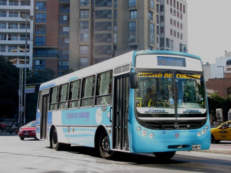 CIUDAD DE CORDOBA - 63
¿ISE662?
LUCAS FRIGERIO
Palabras clave: M E T A L PAR