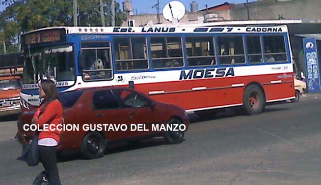 Mercedes-Benz - la Favorita - M.O.E.S.A.
Línea 521 - Interno 23
LA FAVORITA CON VOLADIZO TRASERO CORTO

