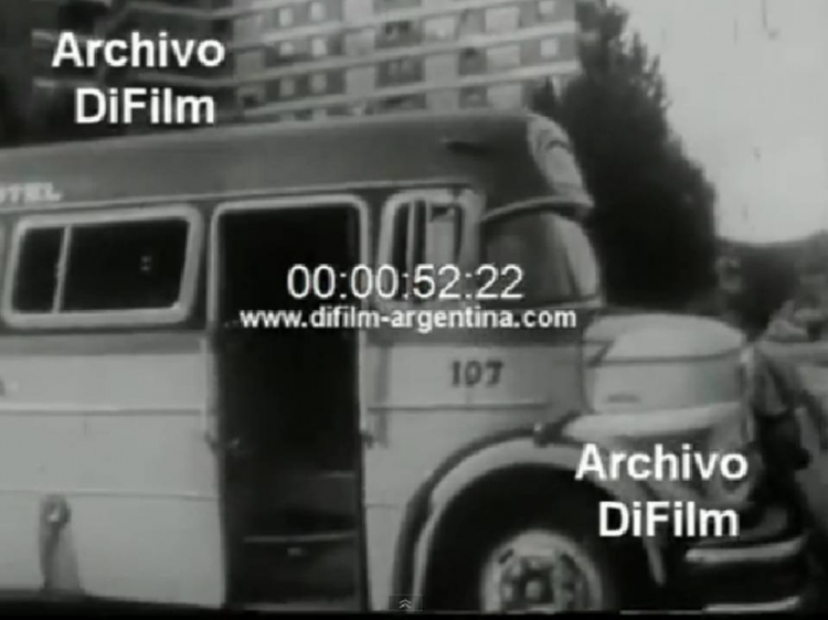 ARCHIVO DI FILM 
http://galeria.bus-america.com/displayimage.php?pid=28924
http://galeria.bus-america.com/displayimage.php?pid=28923

Camarógrafo: ¿?
Archivo: Difilm (www.difilm-argentina.com)
Extraído de: http://www.youtube.com

NUEVAMENTE EL 107 DE LA 60!!!!!
