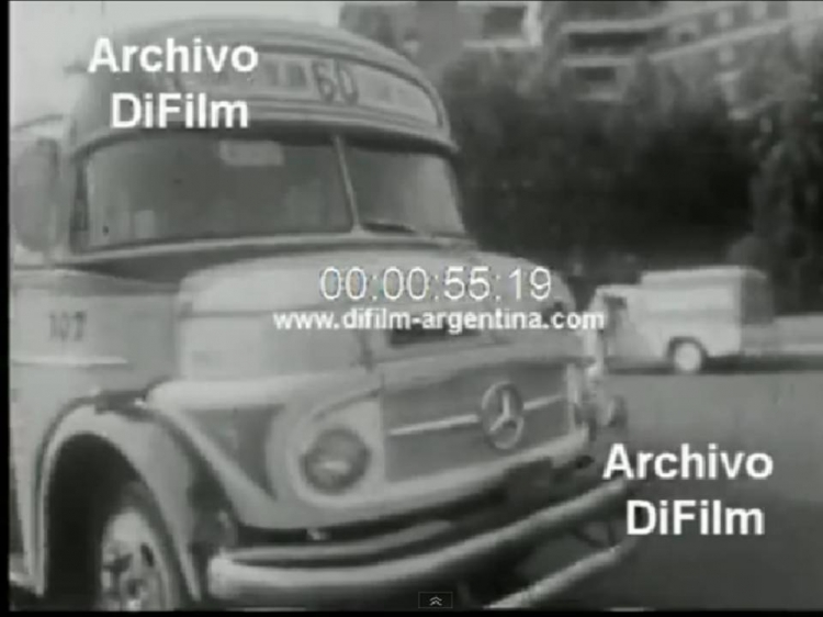 ARCHIVO DI FILM 
http://galeria.bus-america.com/displayimage.php?pid=28922
http://galeria.bus-america.com/displayimage.php?pid=28923

Camarógrafo: ¿?
Archivo: Difilm (www.difilm-argentina.com)
Extraído de: http://www.youtube.com

OTRA VEZ EL 107 DE LA 60 BOGOVIC 0KM
