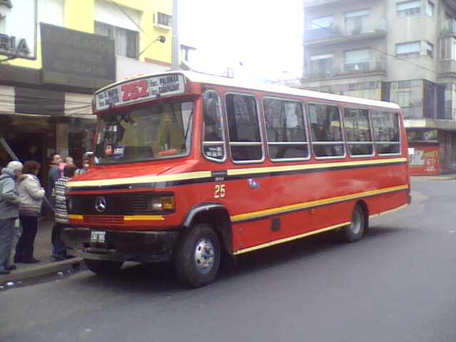 Mercedes-Benz LO 814 - Corwin - Transportes José Hernández S.A.
Palabras clave: Corwin - Transportes José Hernández S.A. Línea 252