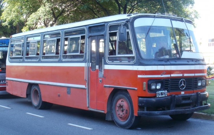 Mercedes-Benz OC 1214 - Biglia
C.1131444 - UZO 539
http://galeria.bus-america.com/displayimage.php?pos=-22821
Palabras clave: OC 1214