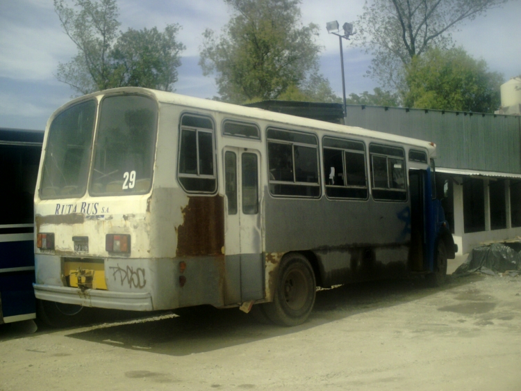 Ruta Bus - El Diseño
C.1267487 - TFJ 176
Palabras clave: El Diseño 1114 Auxilio
