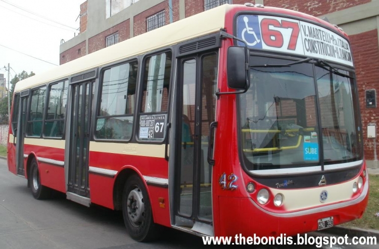 Agrale MT 12 - Metalpar - Transportes del Tejar
HND 390
Línea 67 - Interno 42
Palabras clave: Agrale MT 12 - Metalpar - Transportes del Tejar