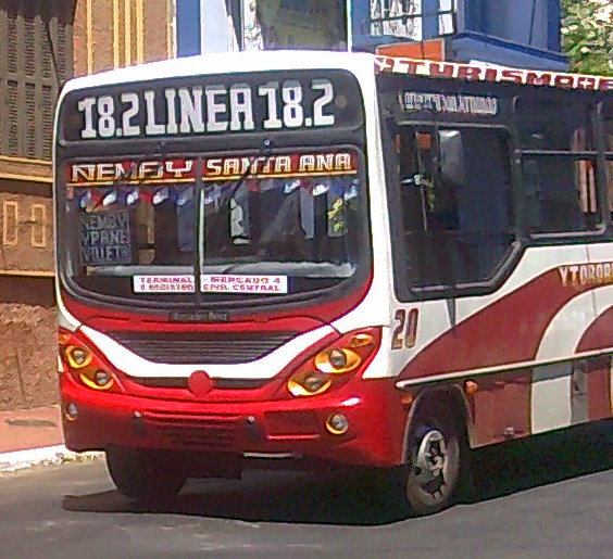 Mercedes-Benz LO 915 - San Fernando - Ytororó S.R.L, , Linea 18-2 , Interno 20 
Palabras clave: MB