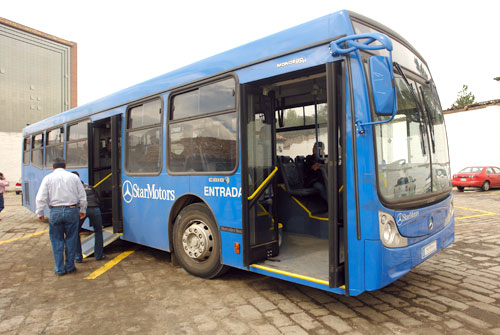 Mercedes-Benz O 500 U - Cama Baja Carroceria Caio (EN ECUADOR)
Prototipo Buses cama baja en Ecuador
Con ingreso de rampa para discapasitados
Tomado de Diario El Mercurio Cuenca

Palabras clave: Mercedes Benz Cama Baja Carroceria Caio (EN ECUADOR)