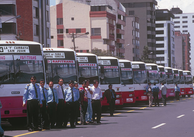 Dina Dimex - Eurocar (En Ecuador) - Rapitrans
Flota de buses de la Coop Rapitrans
Servicio Selectivo
Norte de Quito
AÑO 1999
FOTOGRAFIA DIARIO EL COMERCIO
Palabras clave: Buses Del Recuerdo de Quito