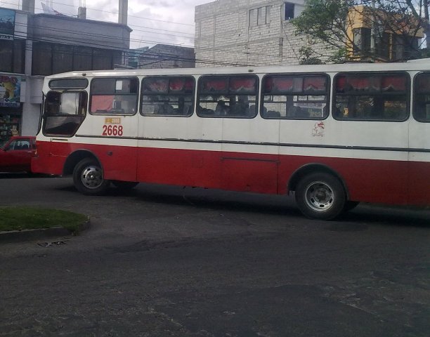 Llerena Super Hino FD 98
Este es un bus ya antiguo prometo tener una mejor toma estoy atras de el proximamente
Palabras clave: HINO FD LLERENA