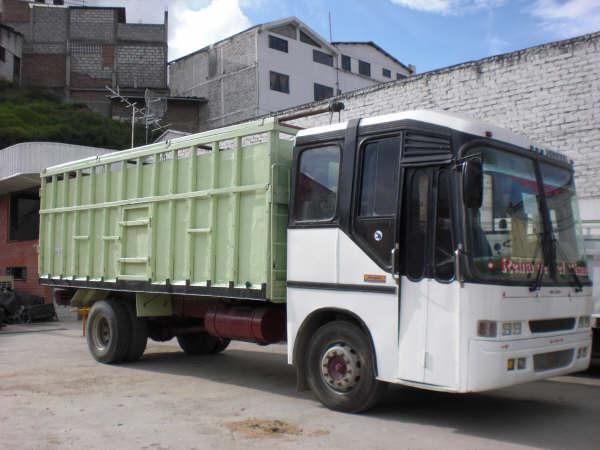 Mercedes Benz  OF 13-18 Carroceria Busscar (En Ecuador) Reformado
Reformado a Camion 
Palabras clave: Mercedes Benz  OF 13-18 Carroceria Busscar (En Ecuador) Reformado