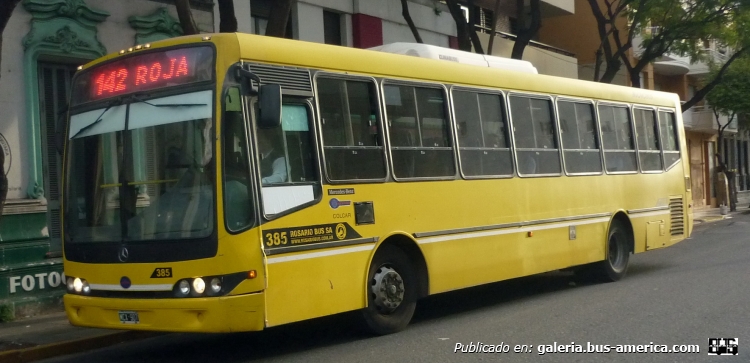 Mercedes-Benz O-500 U - Nuovobus - Rosario Bus
Línea 142 Roja - Interno 385
Alguien que me pueda decir: Este coche y el que voy a subir a continuación, son ambos O-500 U carrozados por Nuovobus. La diferencia (aparte de lo aportado en otra foto de la diferente caja de velocidades, éste tiene caja Voit y es 1726 supuestamente) es la primera ventanilla mas corta que el otro coche. Ustedes notan una diferencia de medidas entre ejes? Cuáles serán esta medidas?
