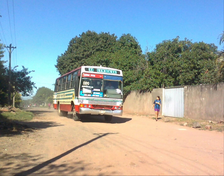 Mercedes-Benz OF 1318 - Marcopolo San Remo (en Paraguay) - Linea 44
Palabras clave: MB