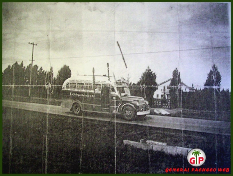 Chevrolet 1946 - El Cóndor - La Independencia
Historia del pueblo de General Pacheco
Micro ómnibus de La Independencia transitando por ruta 9

Fotografía: General Pacheco web
