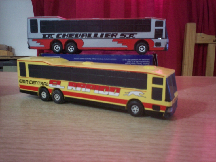 maqueta replica en resina del DIC 1014 LD GL GIGANTE
maqueta empresa central EL RAPIDO 
Palabras clave: JUGUETE-MAQUETA (REPRODUCCION EN MINIATURA)