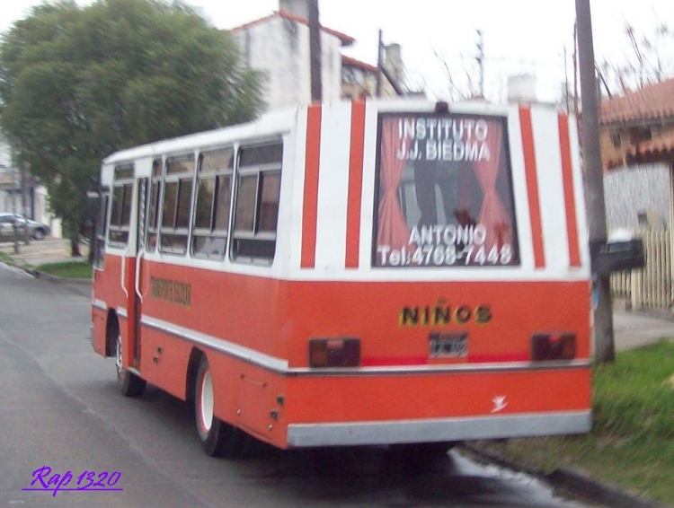 ESCOLAR
M.261128 - TJL 602
http://galeria.bus-america.com/displayimage.php?pos=-18095
Palabras clave: ESCOLAR