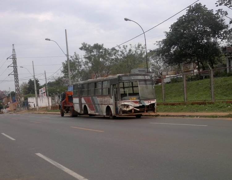 Caio Alpha (en Paraguay) - Linea 24 , San Jose S.R.L.
Palabras clave: MB