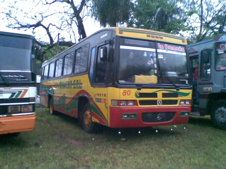 Mercedes-Benz OF 1318 - Caio Vitoria (en Paraguay) - La Frameña S.R.L.
http://galeria.bus-america.com/displayimage.php?pos=-653
Version de Media Distancia
Fotografia: Dear
Palabras clave: MB