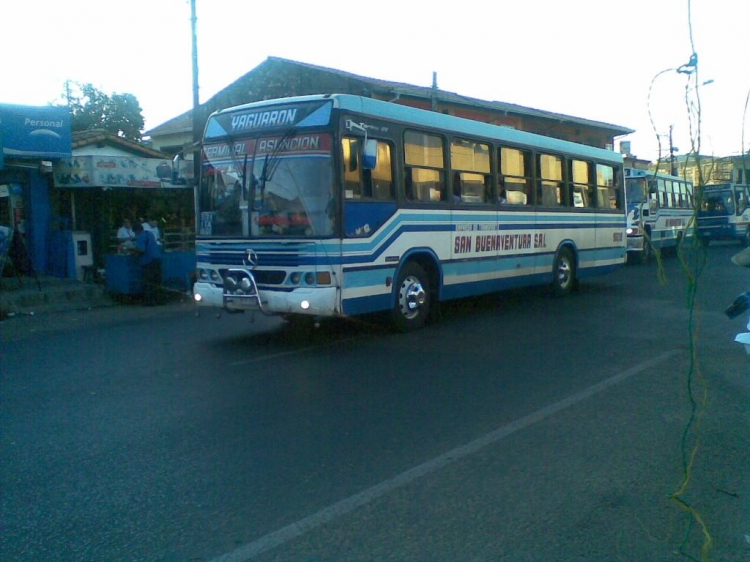 Mercedes-Benz OF 1318 - Marcopolo Torino GV (en Paraguay) - Linea 245 , San Buenaventura S.R.L.
Fotografia: Dear
Palabras clave: MB