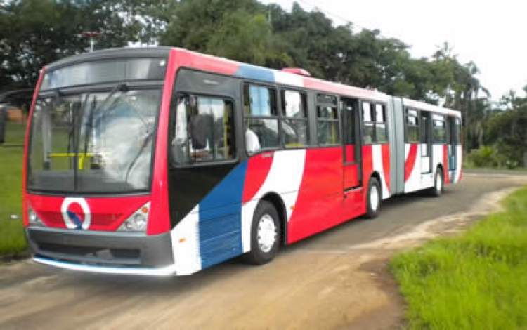 VOLVO B12MTX ARTICULADO - CAIO MILLENNIUM II (en Ecuador) - EMMOP
NUEVOS ARTICULADOS PARA QUITO
VOLVO B12MTX NUEVOS ARTICULADOS PARA QUITO CAIO
IMAGEN TOMADA DE LA PAGINA WEB DE LA EMMOP QUITO
Palabras clave: CAIO QUITO MILLENNIUM