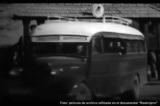 Transporte personal IME
Fotografía extraída de película de archivo utilizada en el documental "Rastrojero"
