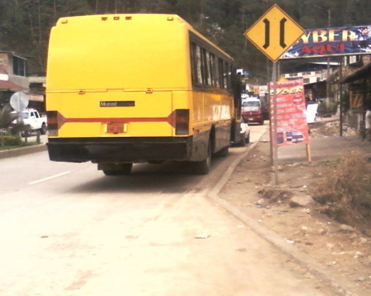 BUSSCRA EL BUS 320 DE 1994 (EN ECUADOR) - PLACAS IAE-319
Palabras clave: IAE-319