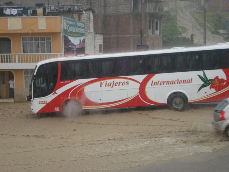 Marcopolo G6 (en Ecuador) - Viajeros Internacional
Foto tomada el 04 de abril del 2011
