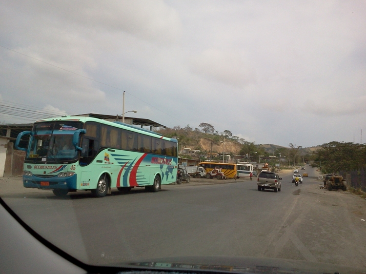 Juanca Durán / COMIL 
BUS REFORMADO EN ECUADOR  ADAPTACION A CHASIS MERCEDES BENZ 17 30 ELECTRONICO 
Palabras clave: MOVIL 45 