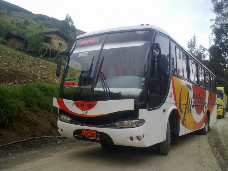 Juanca Durán / MARCOPOLO
imagen extraida del face book de Turismo Oriental de Cuenca 
AAA 1187 
Palabras clave: MOVIL 46 