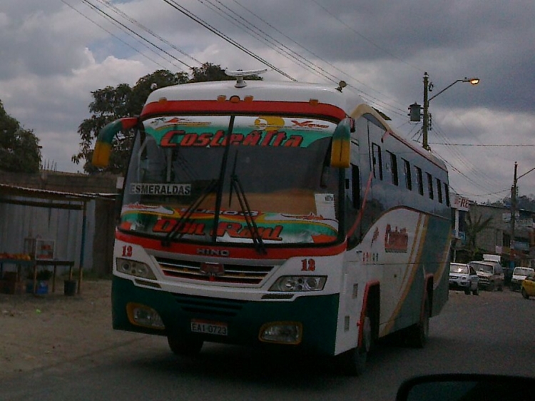 Juanca Durán / VARMA 
VARMA INTERCITY LIGERAMENTE REFORMADO POR CARROCERIAS ESMERALDAS EAI 0723 
Palabras clave: MOVIL 12 