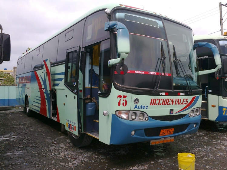 Juanca Durán / COMIL 
COMIL REFORMADO EN ECUADOR (ADAPTACION A CHASIS VOLKSWAGEN)
Palabras clave: MOVIL 75 