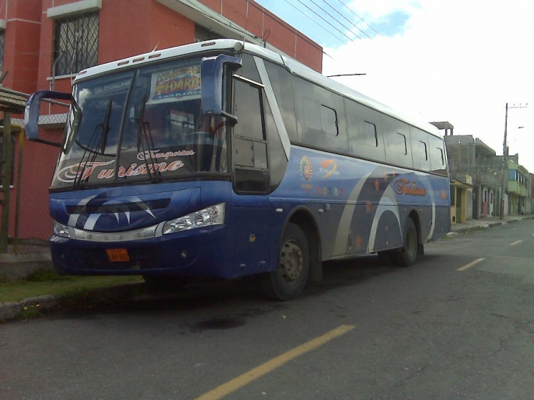 Juanca Durán / BUSSCAR 
IMAGEN: FACE BOOK FANATICOS BUSOLOGOS EN ECUADOR 
BUS REFORMADO EN ECUADOR 
