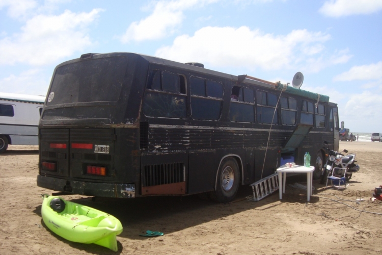 Magirus-Deutz 200 RS - D.I.C. Panorama - Motorhome
M 191482 - WXD 818

http://galeria.bus-america.com/displayimage.php?pos=-23440
http://galeria.bus-america.com/displayimage.php?pos=-23441
