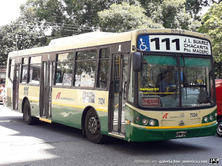 Agrale MT 15.0 LE - Todo Bus Pompeya II - Los Constituyentes
PFS 621
Línea 111 (Buenos Aires) - Interno 7024
Ex línea 130 (Buenos Aires) - Interno 7480

Foto: "Truku" Gambadiez
Colección: Charly Souto
Palabras clave: Los Constituyentes - Interno 7024