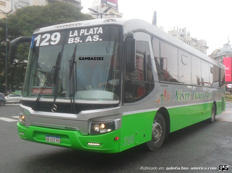 Mercedes-Benz OH 1721 L-SB - Italbus Tropea - Misión Buenos Aires, La Central de Vicente López
AB 422 HJ
Línea 129 (Buenos Aires) - Interno 709

Foto: "Truku" Gambadiez
Colección: Charly Souto
Palabras clave: La Central de Vicente López - Interno 709