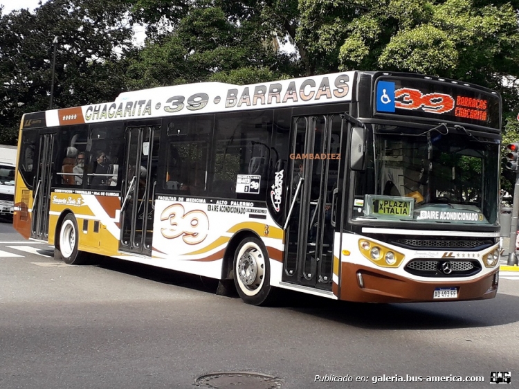 Mercedes-Benz OH 1721 L-SB - Ugarte Europeo - Santa Fé
AD 493 FF
Línea 39 (Buenos Aires) - Interno 3

Foto: "Truku" Gambadiez
Colección: Charly Souto
Palabras clave: Santa Fé - Interno 3